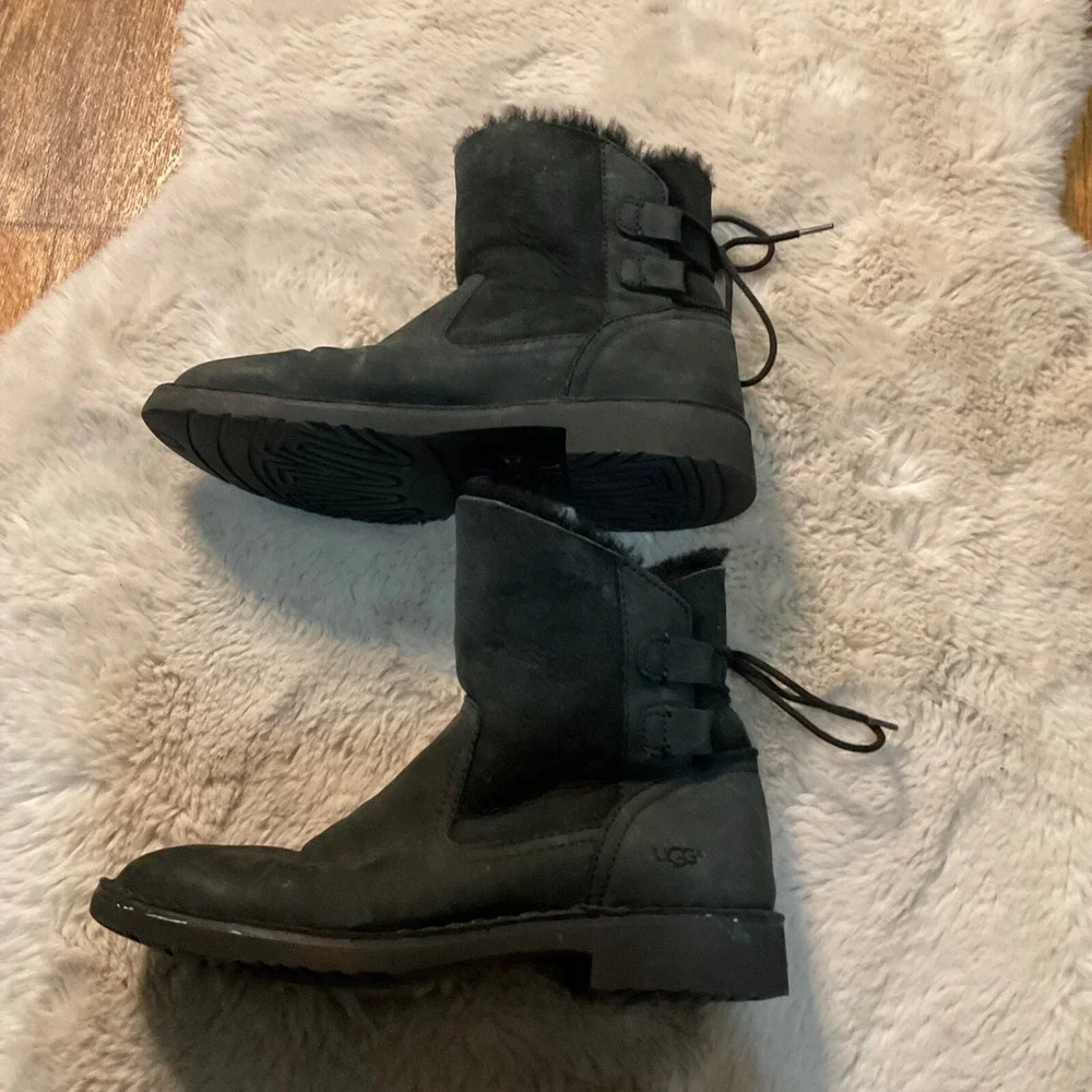 UGG‎ Booties Size 7 Black Naiyah Suede Tie Back Sterling Womens